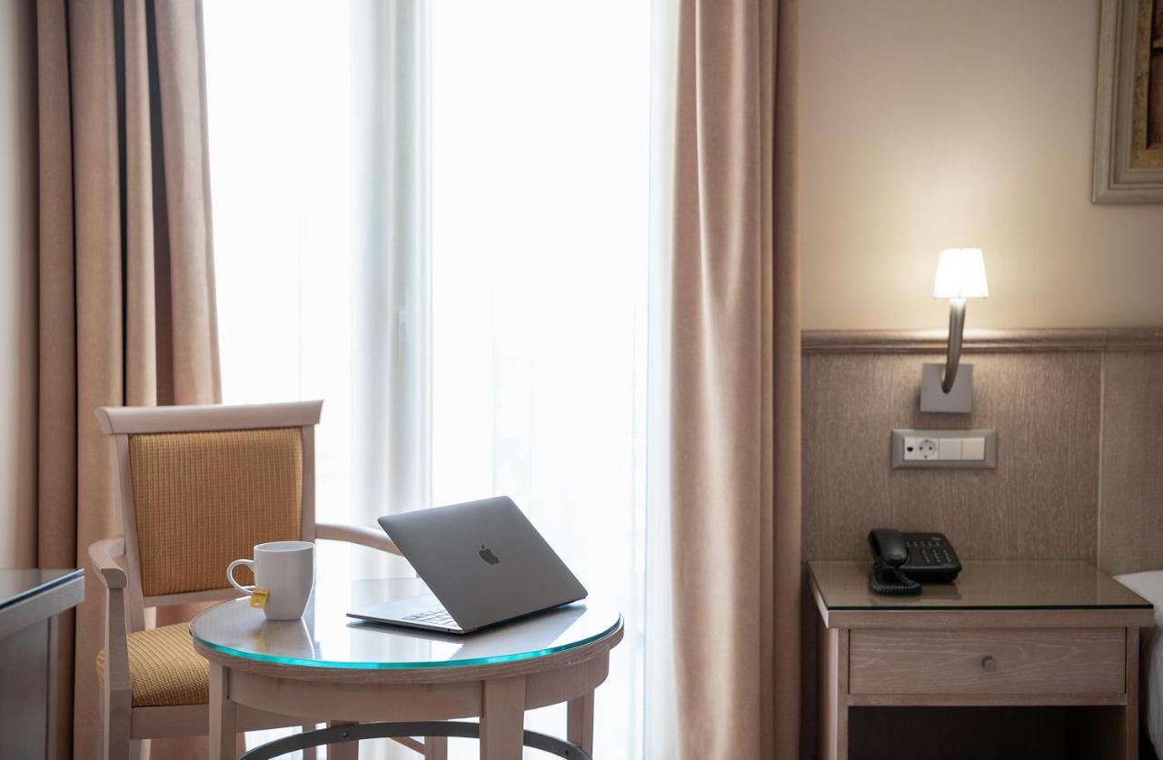 Magda Hotel Club ゴウヴァイ エクステリア 写真